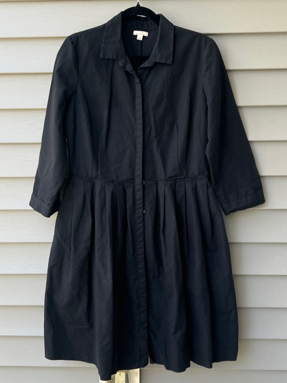 GAP Womens Size M Fit & Flare Shirt Dress Black Pleated 3/4 Sleeve Buttons